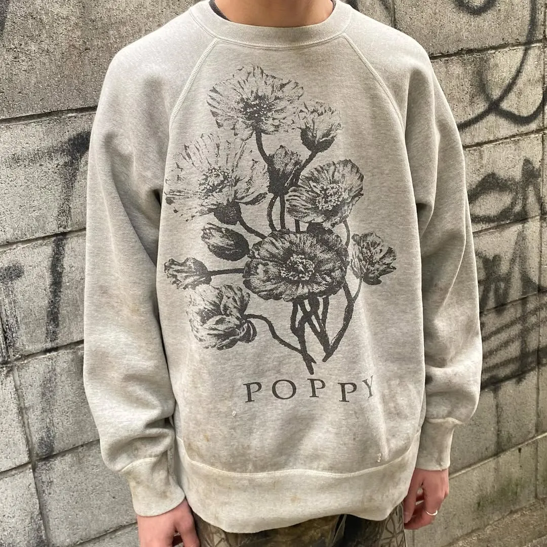 SAINT Mxxxxxx 'FLOWER' CREW NECK SWEAT SHIRTS Floral Distressed Retro Sweatshirt Distressed Gray S-XL Big Factory Four-needle Six-Thread Boneless Stitching Process/Original Horn Sleeve Version Top Printing Process Authentic Level Re-Engraving Garment Washing and Distressing/Hand-worn Graffiti Treatment Original Consistent Fruit Label/Little Angel Anti-Counterfeiting Label